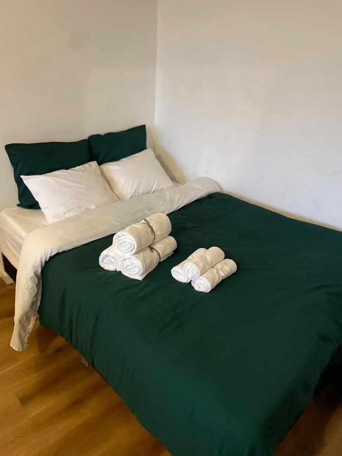 Cozy Studio Near Center Lägenhet Bryssel Exteriör bild